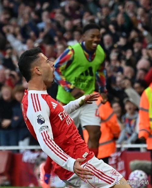 皇马希望1500万欧签阿诺德 利物浦无意进行商谈